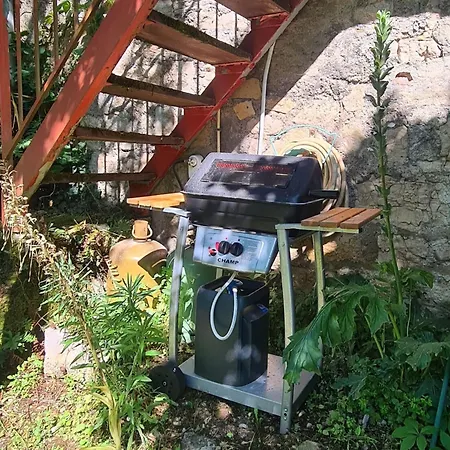 Dans La Cite De L'oustal De Beline ロカマドゥール